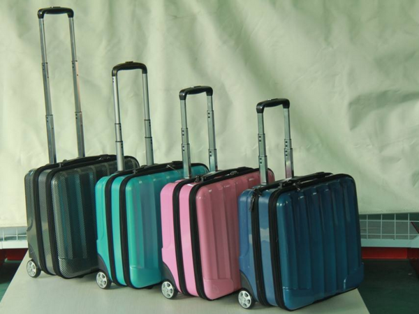 箱包材質有哪些？怎么切割最理想？(圖1)